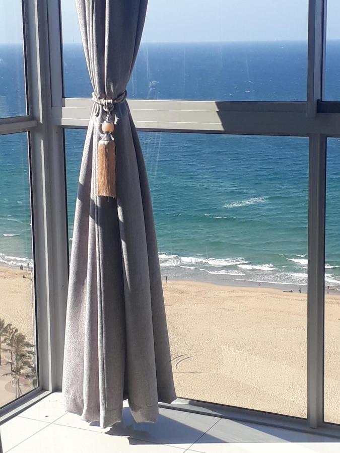Into The Blue On The Beach Durban Exterior photo