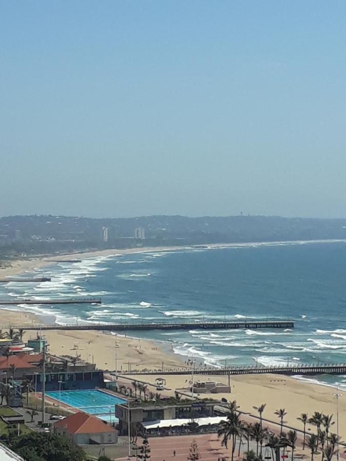 Into The Blue On The Beach Durban Exterior photo